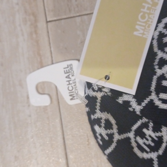 NWT Unisex MICHAEL Michael Kors Beanie - Picture 3 of 7